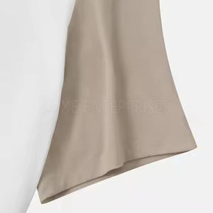 เสื้อยืดผู้ชายทรงปกติ แขนปกติ ใส่สบายในฤดูร้อน ระบายอากาศได้ดี แห้งเร็ว น้ำหนักเบา ผลิตจากโพลีเอสเตอร์/คอตตอน มีสินค้าพร้อมส่ง - Product Image 4