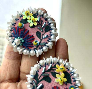 Joyas Festivas para Mujer Bordadas a Mano, Ligeras, Clásicas, Personalizadas, con Múltiples Cuentas, al Mejor Precio, MULTI CRAFT - Product Image 2