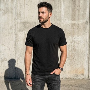 T-shirt pour homme en coton 100% de haute qualité, lourd, uni noir, personnalisable avec logo, streetwear, t-shirts essentiels - Product Image 3