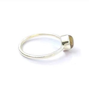 925 Silver <b>Labradorite</b> Gemstone <b>Ring</b> with Bar Setting Round Shape Minimalist Style-1.6 Grams for Everyday Wear - Product Image 3