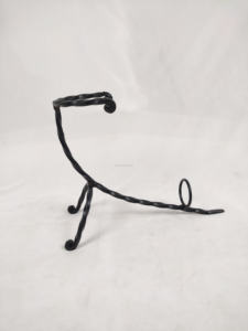 Auténtico Cuerno Nórdico Tallado a Mano con Diseño de Animal para Cerveza y Hidromiel con Logotipo Personalizado de Crafts Galore - Product Image 4