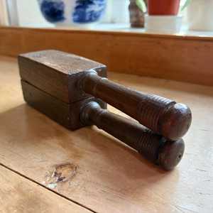 Natural Wooden Lemon <b>Squeezer</b> Manual Juicer For Kitchen Use Healthy Citrus <b>Juice</b> Making Without Electricity - Product Image 4