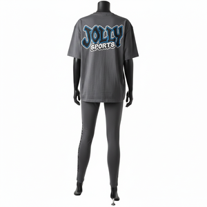 Ensemble femme haut et legging en coton polyester 220 GSM premium, gris anthracite, avec patch chenille et logo personnalisé - Product Image 2