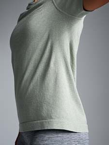 Camiseta de Cuello Redondo para Mujer, Corte Ajustado, Manga Corta, Básica, Lisa, Informal, Suave y Cómoda para Uso Diario - Product Image 2