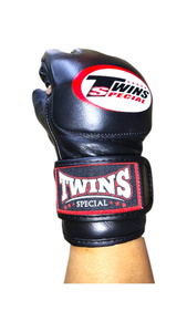 ถุงมือ MMA หนังแท้แบบครึ่งนิ้วสีดำ ปรับแต่งได้ สำหรับทุกเพศ ผลิตตามสั่ง คุณภาพสูง พิมพ์ลายได้ น้ำหนักเบา เหมาะสำหรับกิจกรรมกลางแจ้ง - Product Image 5