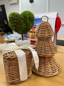Adorno Navideño Rústico de Mimbre y Ratán Tejido a Mano para Colgar en el Árbol de Navidad, Estilo Festivo, con Tamaño Personalizado - CARYLN - Product Image 4
