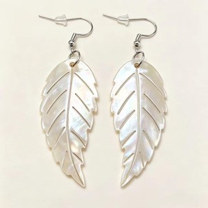 Pendientes con Forma de Hoja, Hechos a Mano, Joyería Artesanal Natural para Fiestas y Bodas, por Curio Craft - Product Image 5