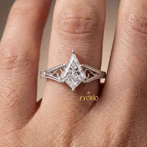 Anillo de Compromiso de Diamante Cultivado en Laboratorio de Lujo, Corte Kite, Estilo Art Deco, Anillo Nupcial Geométrico Distintivo, Plata 925, Perfecto para Fiestas - Product Image 6