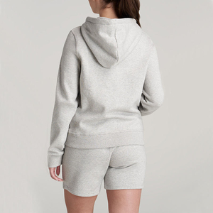 Ensemble sweat-shirt à capuche zippé et short personnalisé en tissu molletonné ou polaire en mélange coton-polyester avec étiquette logo personnalisée - Product Image 3