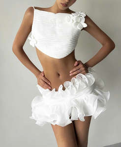 เดรสสั้นแฟชั่นชั้นสูงสำหรับผู้หญิง ดีไซน์ล้ำสมัย แต่งระบาย  แบบดีไซเนอร์สุดพิเศษ รับผลิตแบบ OEM ODM โรงงานเสื้อผ้าเวียดนาม - Product Image 2