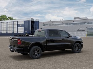 Camioneta RAM 1500 Big Horn 4WD Híbrida Turbo de Lujo Premium con Asientos de Cuero - Product Image 6