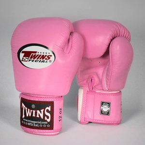 Guantes de Kick Boxing TWINS Personalizables de Alta Calidad, Cuero Vacuno de Primera Calidad, Acolchado Grueso, Transpirables RL-BG-204 - Product Image 1