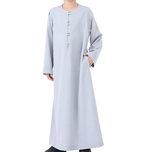 Túnica Thobe con Cuello Alto para Niños, Largo hasta el Tobillo, Jubba Musulmana, Ropa Islámica Tradicional y Modesta para Niños, Regalo de Ramadán - Product Image 3