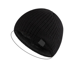 Gorros de Punto de Diseño Clásico OEM, Gorro de Color Liso para Uso Casual, Talla Personalizada, Listo para Enviar a Precio de Mayoreo - Product Image 2