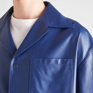 Chemise décontractée pour homme, bleue, à manches courtes, coupe oversize, en cuir de vache et de mouton, col rabattu, couleur unie, tissu satiné, style été - Product Image 6