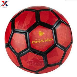 Ballon de football de haute qualité, écologique, fabriqué au Pakistan, design multicouche, logo personnalisé, matériau durable PU PVC TPU, usine OEM - Product Image 3