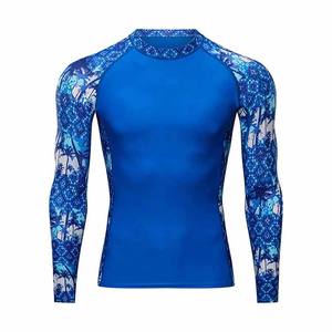 Vêtements de sport pour hommes, rashguard MMA personnalisé en gros, manches courtes, séchage rapide, antibactérien, écologique - Product Image 1