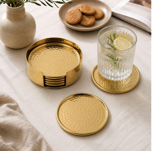 Sous-verre en laiton poli, avec un motif central martelé orné, disponible à prix de gros. - Product Image 6
