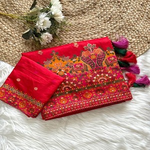 VASTRA COTTAGE Sari de Seda Pura Rajwadi Pashmina con Pallu de Hilo Cachemir, Borde Pesado y Borlas, con Pieza de Blusa - Product Image 1