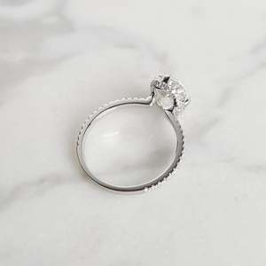 Anillo de Diamante Moissanita con Corte Cojín Antiguo de Plata de Ley 925 para Mujer, Regalo de Boda o Compromiso para Enamorados - Product Image 2