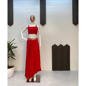 Vêtements indiens et pakistanais de style chic pour les fêtes, dhoti-blouse et koti - Product Image 3