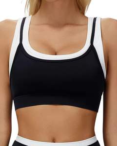 ชุดออกกำลังกายสำหรับผู้หญิง เสื้อชั้นในกีฬาไร้ตะเข็บและกางเกงขาสั้นเอวสูง สีดำขาว เนื้อผ้านุ่ม ยืดหยุ่น ระบายอากาศได้ดี เหมาะสำหรับออกกำลังกายและฟิตเนส - Product Image 1