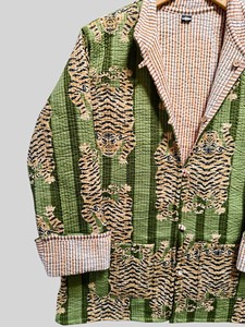 Chaqueta Verde Acolchada con Estampado Animal, Cuello Camisero, Manga Larga, Cierre de Botón, Estilo Vintage, Talla Grande para Mujer - Product Image 4