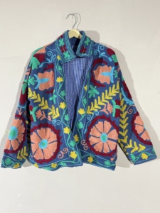Chaqueta Suzani Azul Marino • Abrigo Floral Bordado TNT • Ropa Exterior Boho Hecha a Mano • Ropa para Festivales • Artesanal - Product Image 1