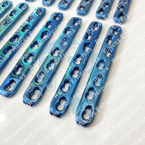 Juego de Implantes Ortopédicos Veterinarios de Placas de Titanio LCP de 4.0 mm y 5.0 mm para Cirugía Veterinaria - Product Image 5