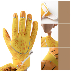 Gants de football américain personnalisés directement de l'usine, gants de receveur pour jeunes, gants de sport à sublimation avec grip, gants de receveur en promotion - Product Image 2