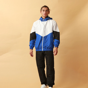 Conjunto Deportivo de Invierno Personalizado a la Moda para Hombre, Chaqueta Cortavientos con Capucha y Pantalones, Material Suave y Transpirable - Product Image 1