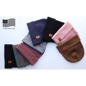 Set Tradizionale di Sciarpa, Cappello e Guanti con Polsini in Rosso Scarlatto - Product Image 5