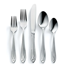Modern Stainless Steel Silverware Set - 5-Piece Elegant <b>Flatware</b> with Criss-Cross Pattern Handle for Fine Dining & Daily Use - Product Image 3