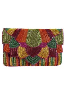 Pochette de soirée faite à la main en forme d'enveloppe à volants perlés - Product Image 1