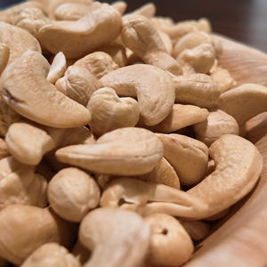 Nueces de Anacardo Frescas de Vietnam, Grados WW W180 W240 W320 W450, Alta Calidad, USDA / UE, Orgánicas, Procesadas, Peladas, Envasadas al Vacío, Halal - Product Image 5