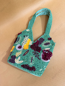 Sac à bandoulière perlé fait main en gros pour femmes, sac à main de luxe brodé, sac de soirée de créateur personnalisé OEM, fabrication sur mesure - Product Image 6
