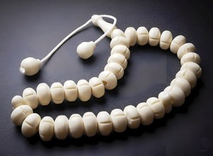 Tasbih de prière islamique de haute qualité en os de buffle, 100 perles, forme naturelle, éco-responsable, fait main, Subha musulmane, prix bas - Product Image 2