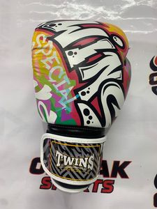 นวมชกมวยไทยแบบตีนตุ๊กแก รุ่น New Twins หลายสี หนังวัวแท้ 100% - Product Image 5