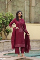 Twin Feet Kadın Premium %100 Pamuklu Düz Kesim Kurti, Pantolon ve Dupatta Takım Elbise Seti, Baskılı ve Aynalı İşlemeli