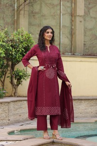 Twin Feet Women's Premium 100% Cotton Straight Kurti with Pant & Dupatta Suit Set with Printex & Mirror Work - Product Image 3