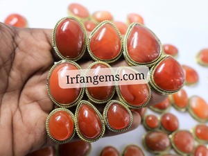 Colgante de Latón Ranurado con Cristal de Cornalina 100% Natural al por Mayor, Lote de Cornalina Ranurada de Alta Calidad para Accesorios de Moda - Product Image 1
