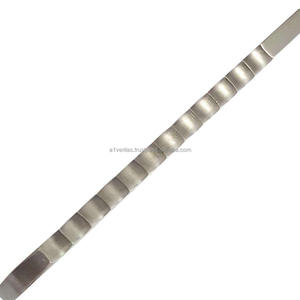 Retractor Langenbeck A-1 VERITAS de Alta Calidad, Manual, Reutilizable, Instrumentos Quirúrgicos de Acero Inoxidable, 22 cm |   Dispositivo Médico Clase I - Product Image 3