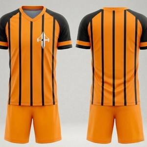 Uniforme de Fútbol de Primera Calidad con Cuello en V, Diseño OEM, Tela 100% Poliéster, Color Liso - Product Image 1