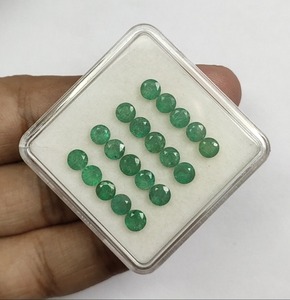Émeraude verte naturelle 5 mm, taille ronde, émeraude verte certifiée, pierre précieuse en vrac, lot, prix de gros, en vrac, pour la fabrication de bijoux - Product Image 1
