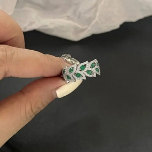 Anillo Botánico de Hoja de 18K con Esmeralda Natural y Diamantes, Anillo de Boda con Diseño de Guirnalda Entrelazada, Gema Verde, Oro 100% Real Certificado - Product Image 3