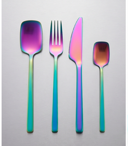 Ensemble de couverts tendance en acier inoxydable plaqué multicolore avec poignée design pour la maison et les dîners de mariage - Product Image 1