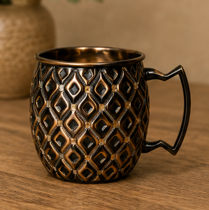 Taza de cobre premium con patrón de diamantes en relieve, taza de lujo para Moscow Mule, elaborada con un impresionante patrón de diamantes texturizado. - Product Image 3