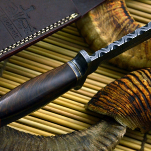 Cuchillo de Caza para Aventuras al Aire Libre, Mango Ergonómico, Equipo de Supervivencia, Cuchilla Fija Táctica de Alta Resistencia, Herramienta de Bolsillo de Acero Inoxidable - Product Image 4