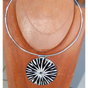 จี้เปลือกหอยสเตนเลสสตีล งานศิลปะจากธรรมชาติ ขนาด 60 มม. - Product Image 1