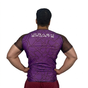 เสื้อรัดกล้ามเนื้อผู้ชายแบบสั่งทำพิเศษ คุณภาพสูง สำหรับ BJJ MMA แห้งเร็ว เหมาะสำหรับเล่นเซิร์ฟและว่ายน้ำ - Product Image 5